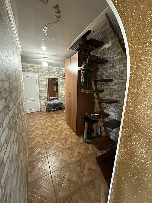 4-кімнатна квартира в центрі міста з панорамним видом ,2-рівнева, 100м Луцк - изображение 3