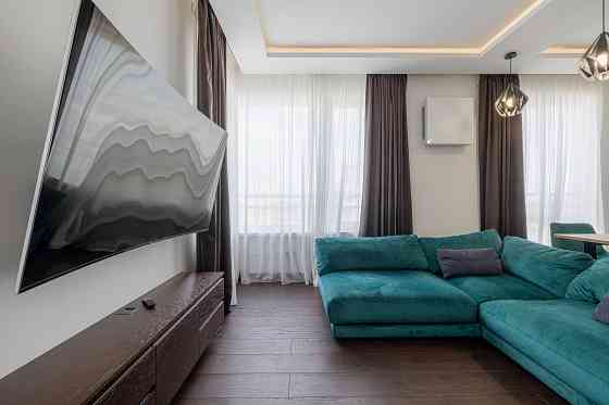 Продаю квартиру 90.4 м2 в ЖК Відпочинок Київ