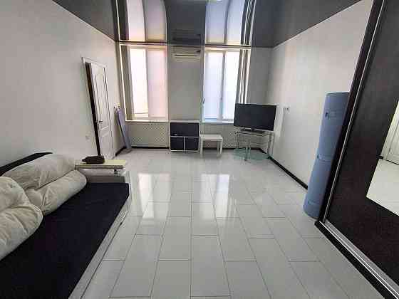 Продам 1-но комнатную в Центре.
Дегтярная/площадь Льва Толстого. Одесса