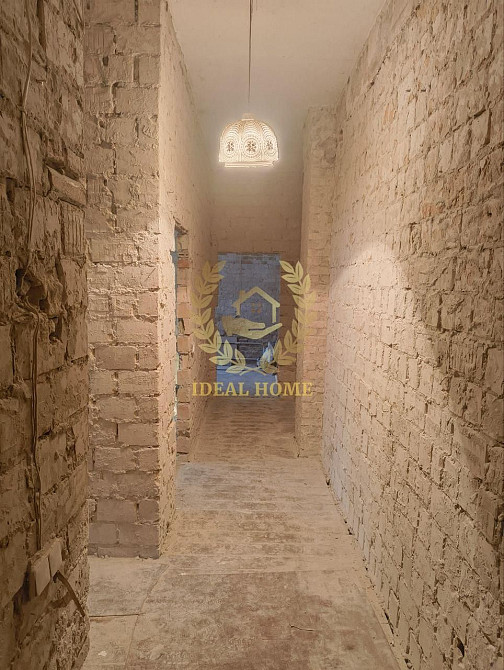 Продається 2к квартира на вул. Межигірська, ст. м. Контрактова площа Київ - зображення 1