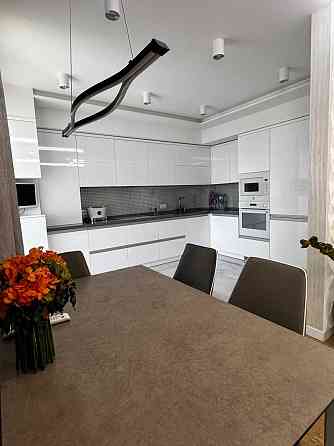 ВЛАСНИК ПРОДАЄТЬСЯ 4к Простора квартира у ЖК "Салют" на Перемозі. Днепр