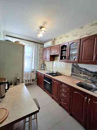 Продам 3 комнатную на Лазурной с видом моря Чорноморськ