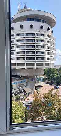 3 кімнатна вул. І. Мазепи 14, метро Арсенальна 2 хв. пішки, Печерськ Киев