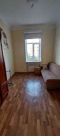 3 кімнатна вул. І. Мазепи 14, метро Арсенальна 2 хв. пішки, Печерськ Киев