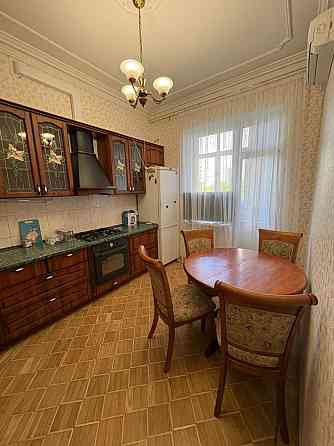 Сдам квартиру на улице Довженко в доме Каркашадзе! Одеса