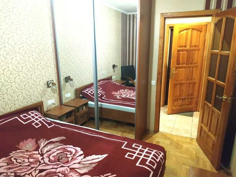 2к роздільна Куренівка Захарівська 7 поряд метро Почайна та Дорогожичі Киев - изображение 2