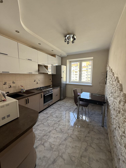 Оренда 2 кім Квартири в Новобудові ЖК Гетьмана Виговського Ровно - изображение 1