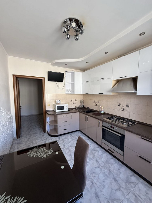 Оренда 2 кім Квартири в Новобудові ЖК Гетьмана Виговського Ровно - изображение 2