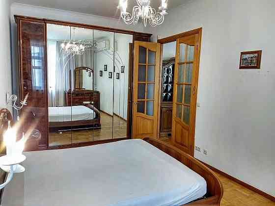 Оренда 3-кімнатної квартири Золоті Ворота Хрещатик Прорізна 10 Киев