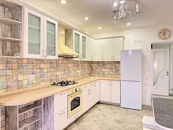 1-Кімнатна «На Щасливому» 2-й поверх! Біля Парку! Ровно