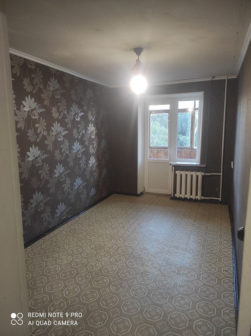 Продам 4-кімнатну квартиру у Долгинцевському районі  - зображення 1