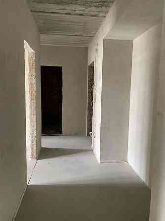 2 кімнатна квартира з величезною терасою в зданому будинку. Центр Бучі Буча