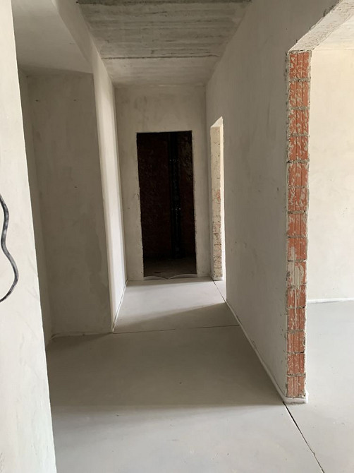 2 кімнатна квартира з величезною терасою в зданому будинку. Центр Бучі Буча - изображение 2