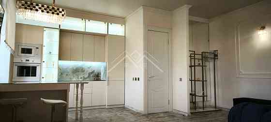 Продаж просторої 3-кімнатної Сталінки в Центрі Міста Кривой Рог