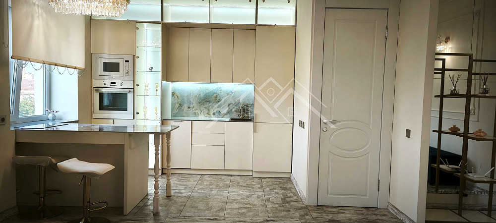 Продаж просторої 3-кімнатної Сталінки в Центрі Міста Кривой Рог - изображение 2