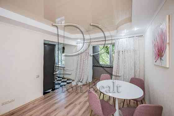 Продаж 3 кімн. квартири за адресою Мрії 16Б, Туполева, Щербаківського Київ