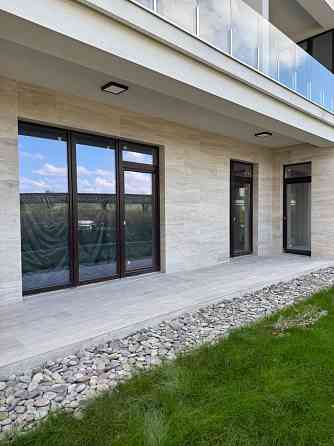 Квартира у ЖК Park Lake City з озером, великою терасою і газоном Подгорцы