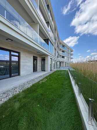 Квартира у ЖК Park Lake City з озером, великою терасою і газоном Подгорцы
