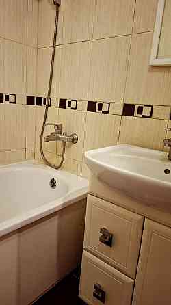 Продам 3-к квартиру с холлом, 5 мкр., Лагуна Кам`янське (Запорізька обл.)