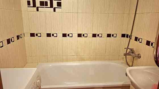 Продам 3-к квартиру с холлом, 5 мкр., Лагуна Кам`янське (Запорізька обл.)