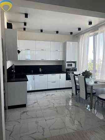 Продам 3-кімнатну квартиру в ЖК «Омега» площа Толбухіна! Одесса