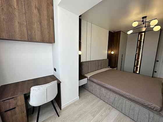 3 кімнатна квартира з кухнею-вітальнею біля озера. Ивано-Франковск