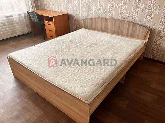 Здається світла, простора 3-кімнатна квартира у класному районі! Запоріжжя