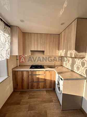 Здається світла, простора 3-кімнатна квартира у класному районі! Запоріжжя