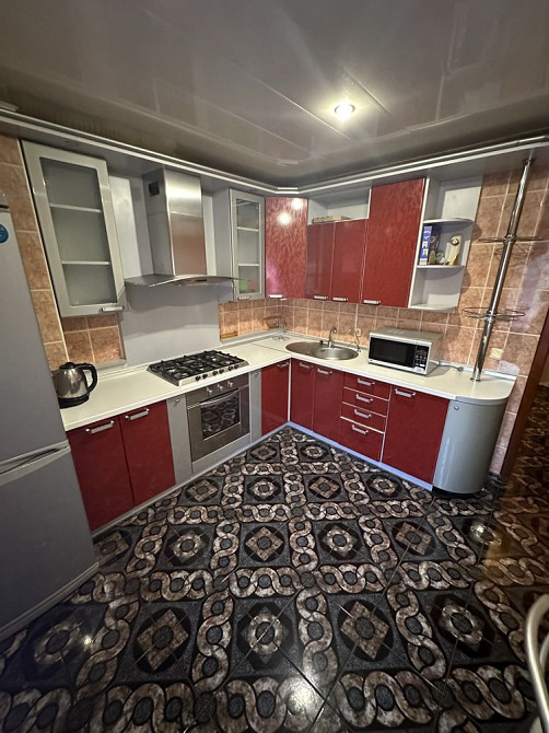 Сдам 2 ком Голливуд, р-н Электрона, Рокоссовского Чернигов - изображение 1