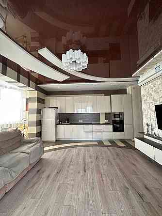 Сдам 2-комн.кв. бизнес-класса 73+11 м² в ЖК Адмирал с панорамным видом Харьков