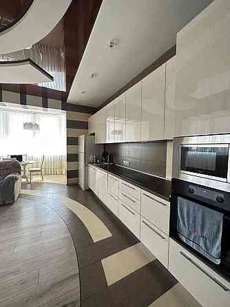 Сдам 2-комн.кв. бизнес-класса 73+11 м² в ЖК Адмирал с панорамным видом Харьков