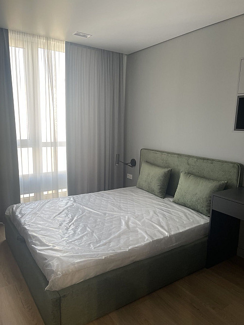 Оренда стильної однокімнатної квартири ЖК Лебединий Киев - изображение 4