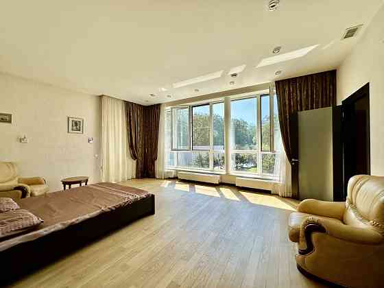 Аренда трехкомнатной квартиры. Одесса. ЖК-Велмакс. Парк Шевченко Одеса