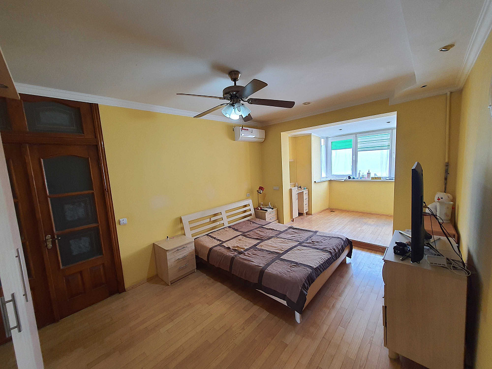 Простора 4-к. квартира 90 м2 вул. Воробкевича Чернівці - зображення 2