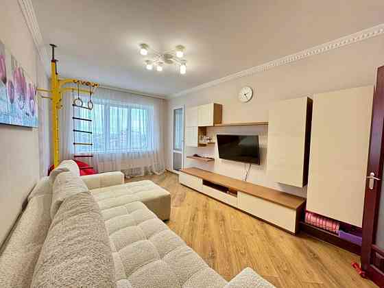 Трикімнатна квартира, р-н Автовокзал Ровно