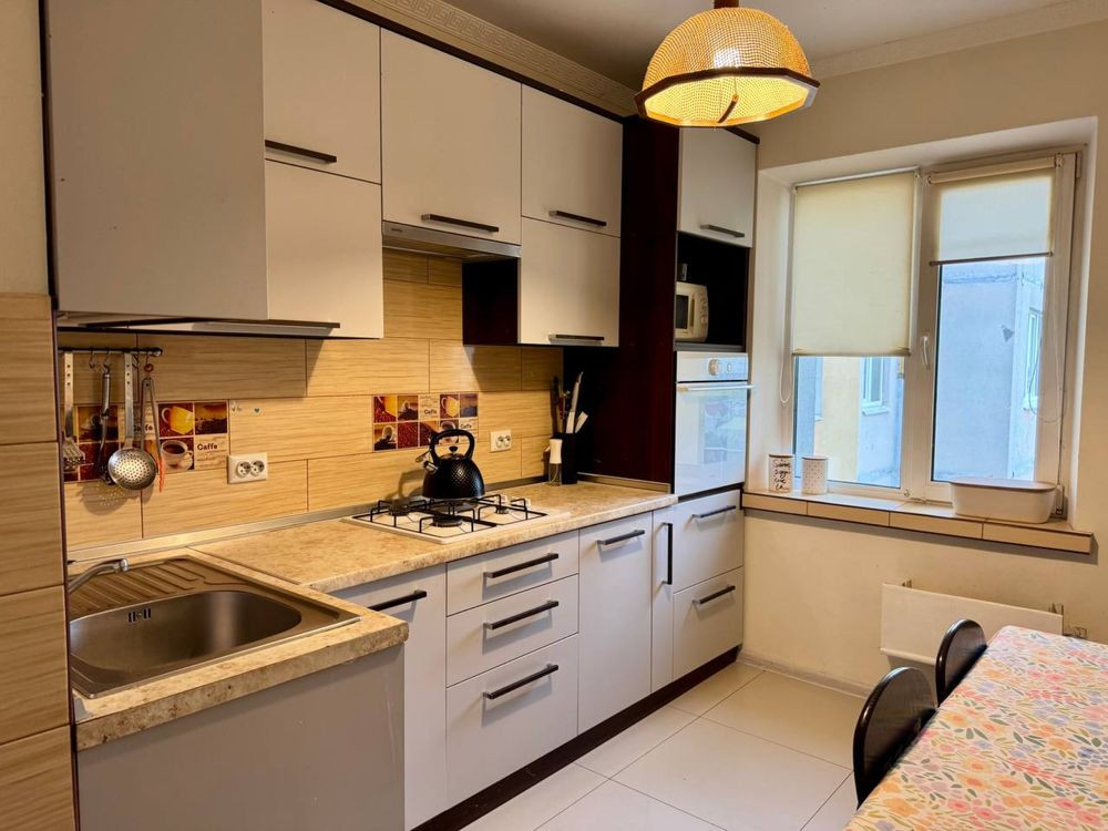 Трикімнатна квартира, р-н Автовокзал Ровно - изображение 2