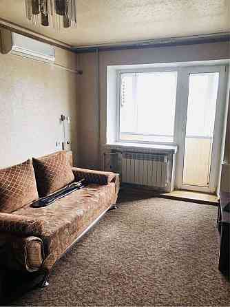 Продам 2 комнатную квару пр Богдана Хмельницкого Титова Днепр