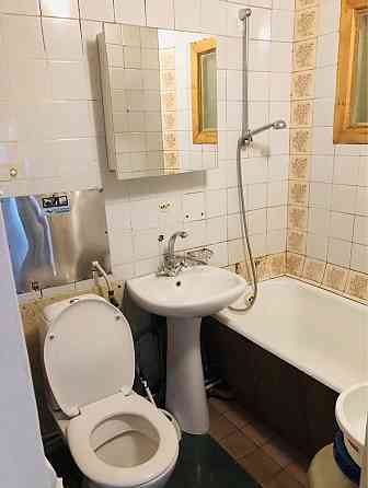 Продам 2 комнатную квару пр Богдана Хмельницкого Титова Днепр