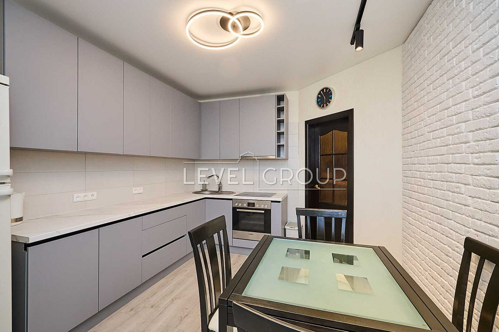 Продаж 2-кімнатної квартири з ремонтом Ревуцького 5 Харківська Київ - зображення 2