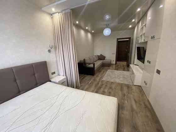 Оренда великої 1к квартири на Позняках. вул. Ахматової, 22. Киев