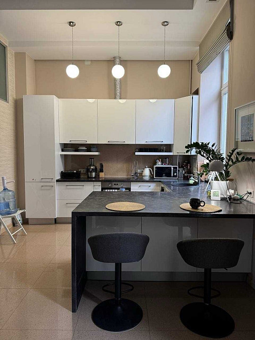 Оренда 2-рівневої квартири ЦЕНТР МІСТА Львів - зображення 1