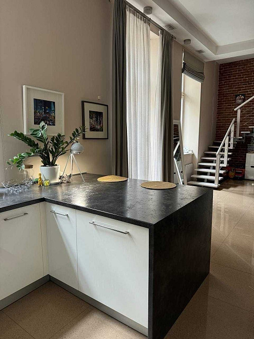 Оренда 2-рівневої квартири ЦЕНТР МІСТА Львів - зображення 3