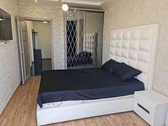 М.Берестейська-2 хв,Берестейський пр-т. 2Кімнати.Вбуд.меблі.Євроремонт Киев