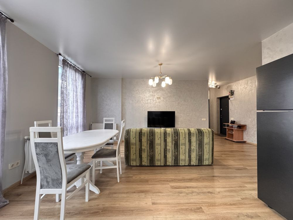 Однокімнатна з просторою кухнею-вітальнею Івано-Франківськ - зображення 4