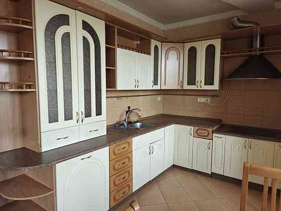 Здам в оренду 2к квартиру на Стешенків 3. Строкача. Киев