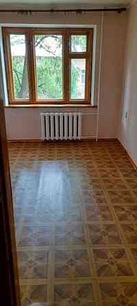 Продам 2 комнатную квартиру Ватутино