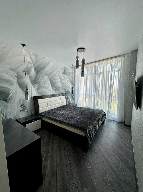 Эксклюзив. Продам стильную квартиру 3-спальни и кухня-студия. 4 Сезона Одесса - изображение 1