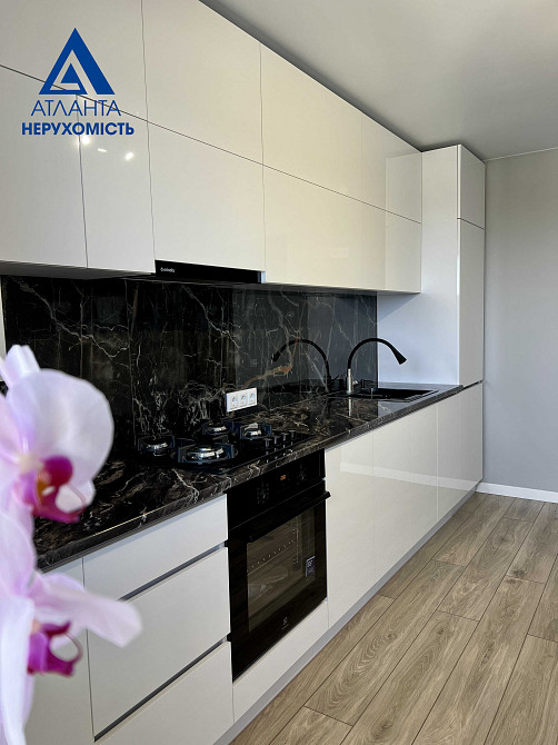 Сучасна 1-кімнатна квартира з ремонтом в зданій новобудові в м.Луцька! Луцк - изображение 1