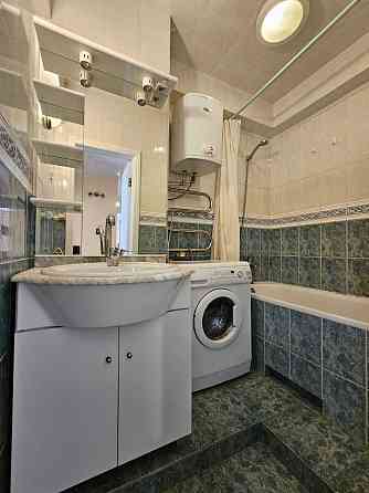 Оренда трикімнатної квартири 65m2 |м|Шулявська Киев