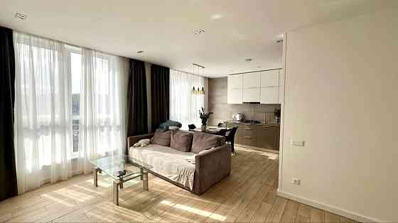 Оренда 2к квартири + кухня-студія по вулиці Малоголосківська Львов